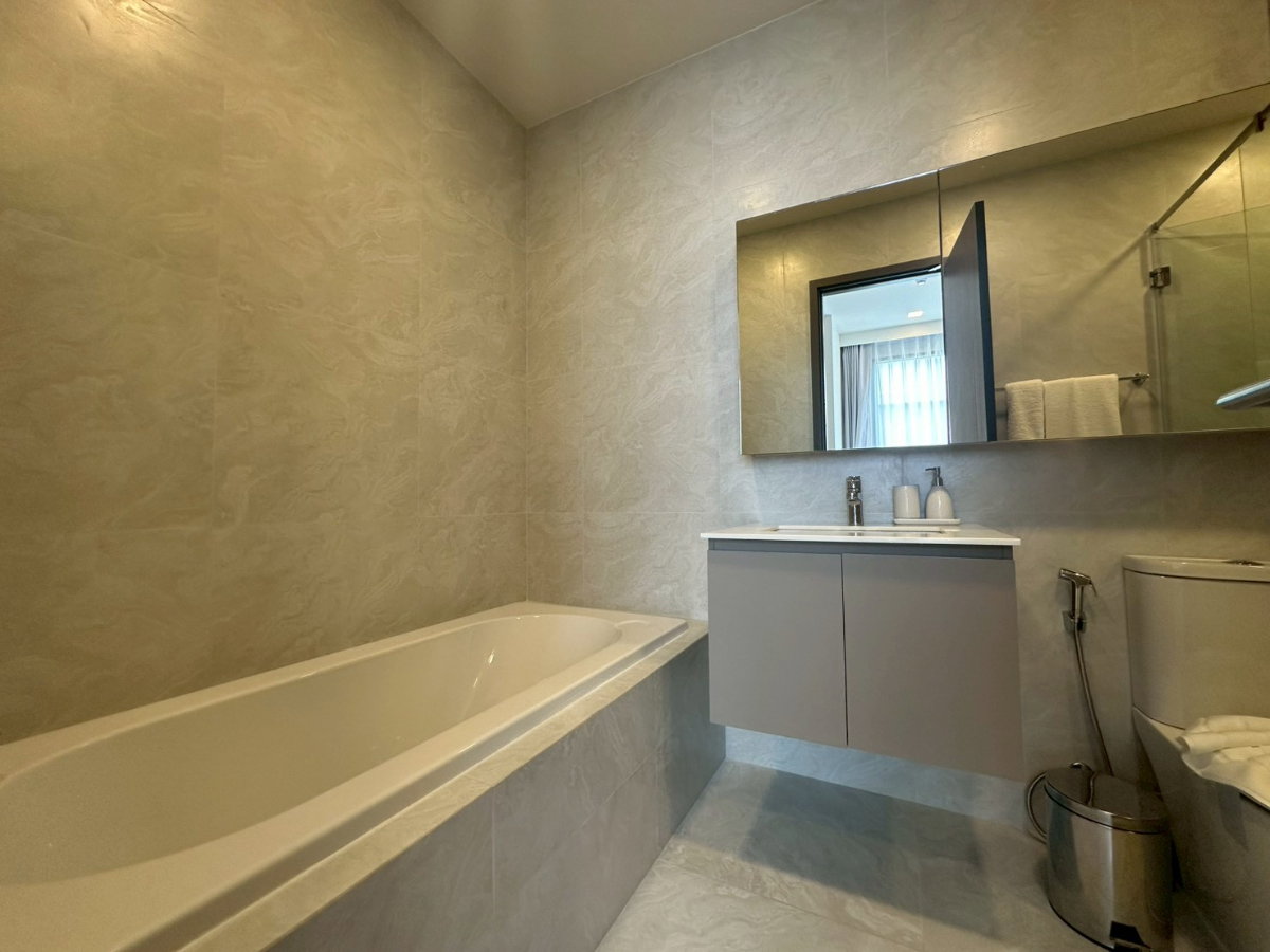 picture Canvas Cherngtalay — Stunningly gorgeous ✨ - 7/10