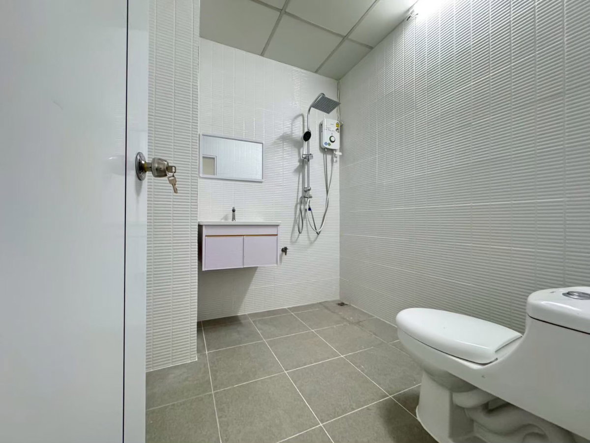 รูป ขายทาวน์เฮ้าส์ 4 ชั้น นวลจันทร์ 31 รีโนเวทใหม่ พร้อมเข้าอยู่ - เจ้าของขายเอง - รูปที่ 18/26