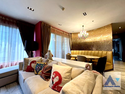 Condos for sale : 🔼🔽 AccomA 📩 Stylish Condo Perfect for Couples For Sale @The Emporio Place (AA43228)