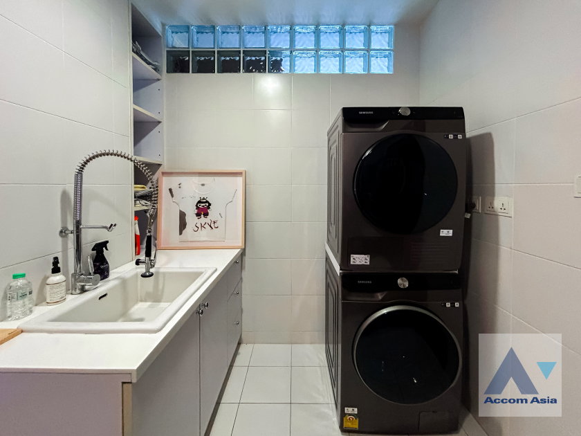 รูป 🔼🔽 AccomA 📩 Ficus Lane Penthouse | Rare Whole-Floor Luxury - รูปที่ 18/20