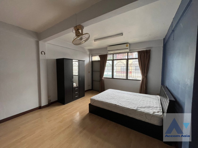 picture 🔼🔽 AccomA 📩  3 BR Townhouse in Phra Khanong Nuea (AA32594) - 9/20