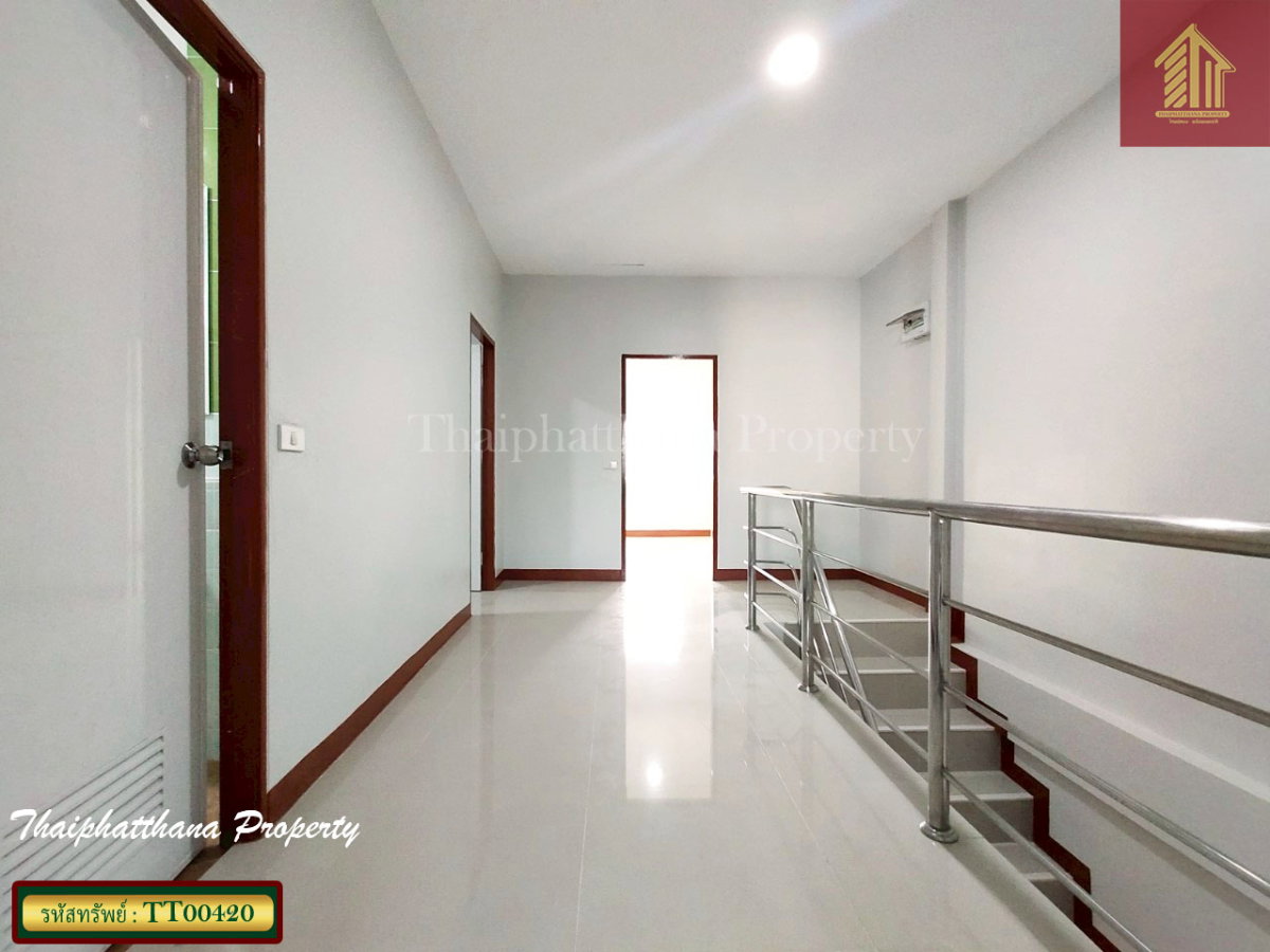 รูป หมู่บ้านทิพวัล เทพารักษ์ ทาวน์เฮ้าส์รีโนเวทใหม่ ทำเลใกล้ MRT ทิพวัล - รูปที่ 9/12