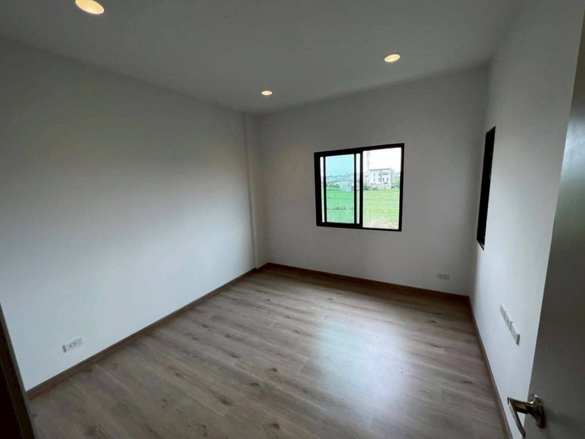 รูป 🏡 ทาวน์โฮม 3 ชั้น Premium Place Phaholyothin–Ramintra 4 ห้องนอน 3 ห้องน้ำ ทำเลศักยภาพ พหลโยธิน–รามอินทรา ใกล้ BTS พร้อมเข้าอยู่ - รูปที่ 15/19