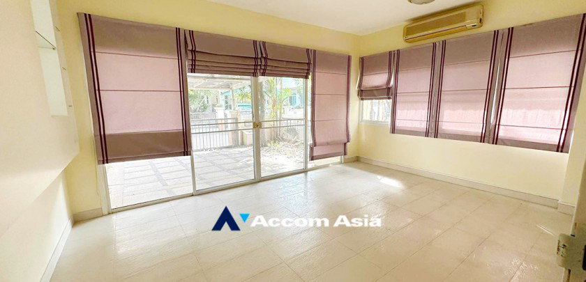picture 🔼🔽 AccomA 📩 3 BR House @ (AA33303) - 8/20