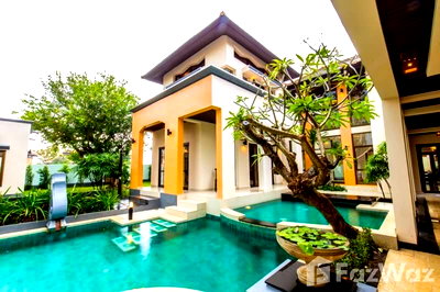 Houses for rent Chonburi : Luxurious Thai-Modern Villa with Beautiful Pool and Gazebo 1399450