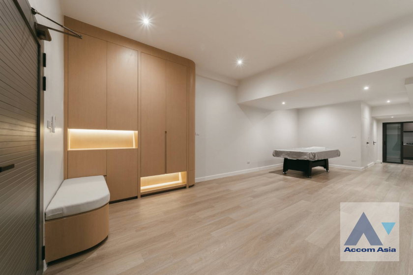 picture 🔼🔽 AccomA 📩  5 BR Townhouse @Regent 71 (AA44628) - 11/20