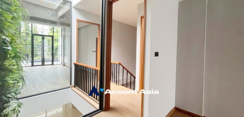 picture 🔼🔽 AccomA 📩  3 BR Townhouse in Khlong Tan Nuea (AA32463) - 16/20