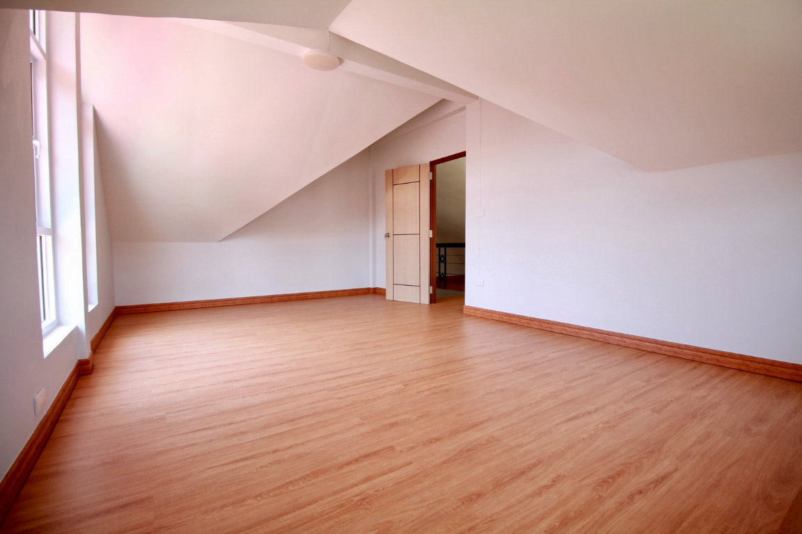 รูป ขายบ้านเดี่ยว 2 ชั้น 64 ตร.วา 4 ห้องนอน รีโนเวทใหม่ทั้งหลัง โครงการไพน์เนอรี่พาร์คบีช ติดหาดสวนสน ระยอง - รูปที่ 26/29