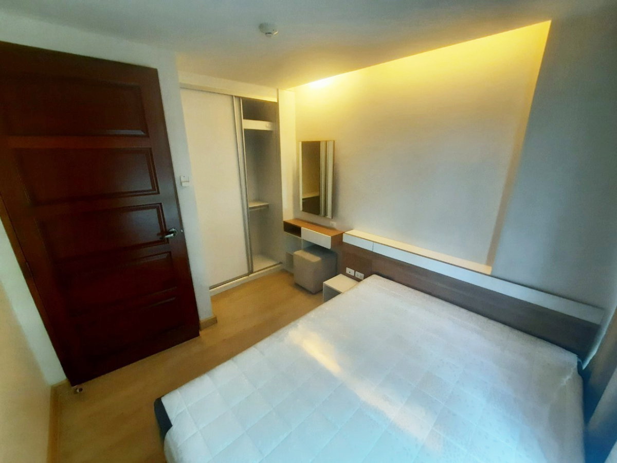 รูป คอนโดให้เช่า เอมเมอรัล เรสซิเดนท์ รัชดา (ลดพิเศษ!!!) ใกล้ MRT ห้วยขวาง - รูปที่ 6/11