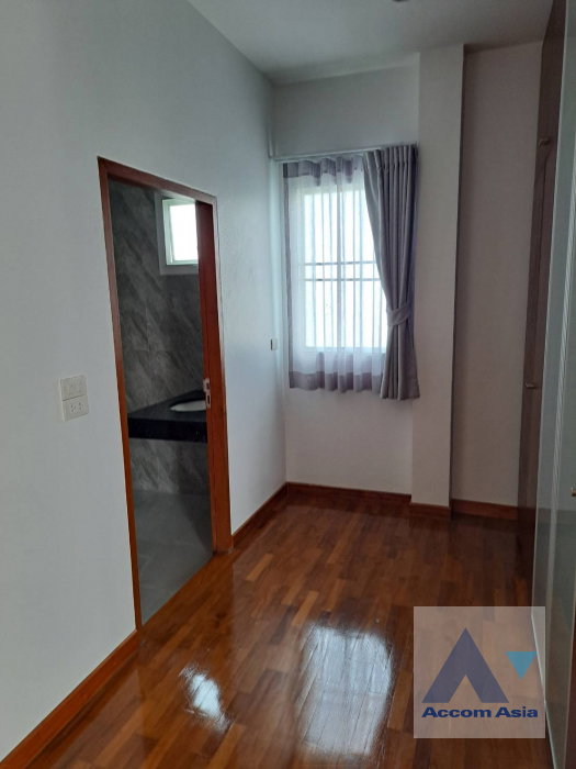 picture 🔼🔽 AccomA 📩 4 BR House in Dokmai (AA40443) - 18/20