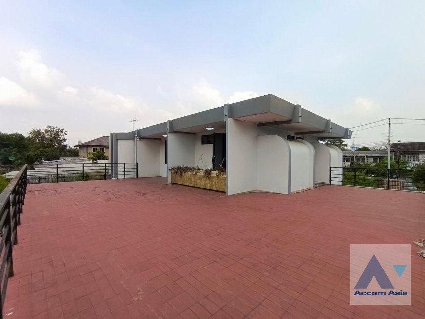 picture 🔼🔽 AccomA 📩 Home Office 4 BR House in Phra Khanong Nuea (AA27236) - 2/20