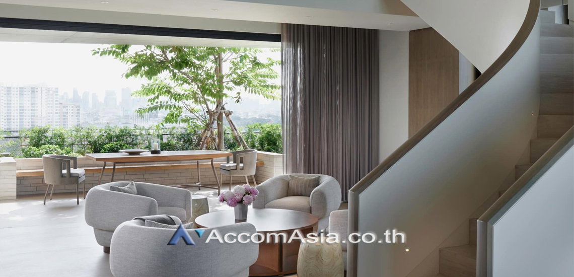 รูป 🔼🔽 AccomA 📩 Spacious luxury duplex condominium featuring an open-plan layout and a large private balcony ( AA31290 ) - รูปที่ 1/8
