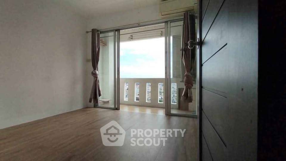 picture 2-BR Condo at Commonwealth Pinklao near MRT Bang Yi Khan (ID 2438928) - 6/13