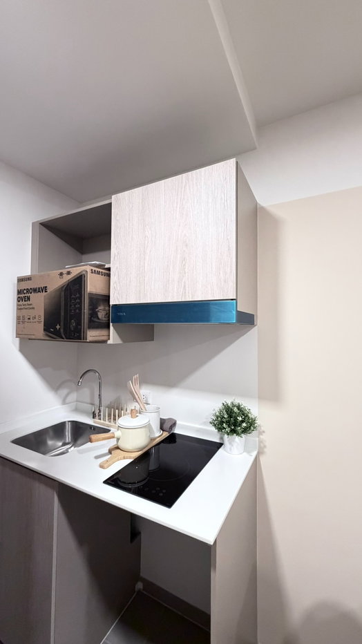 รูป 🔥 ห้องสุดท้าย!! ดีคอนโดเซนส์ บางแสน ราคาพิเศษ 1.99 ห้องใหญ่ 28ตร.ม แต่งครบพร้อมอยู่ 🔥 - รูปที่ 2/17