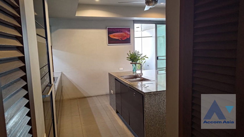 รูป 🔼🔽 AccomA 📩 Special price! Lush garden-view condo with spacious balcony and natural warmth (AA41062) - รูปที่ 8/11
