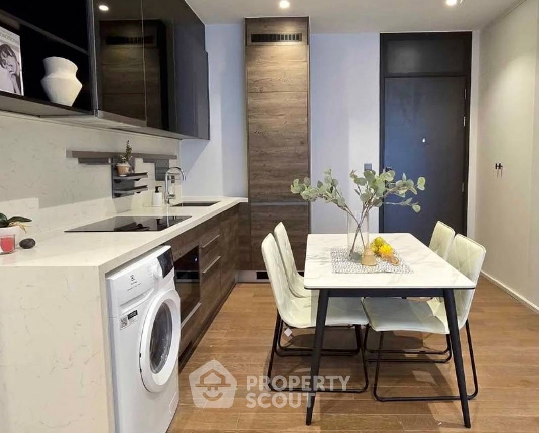 picture 2-BR Condo at Muniq Langsuan near BTS Ratchadamri (ID 2433614) - 4/7