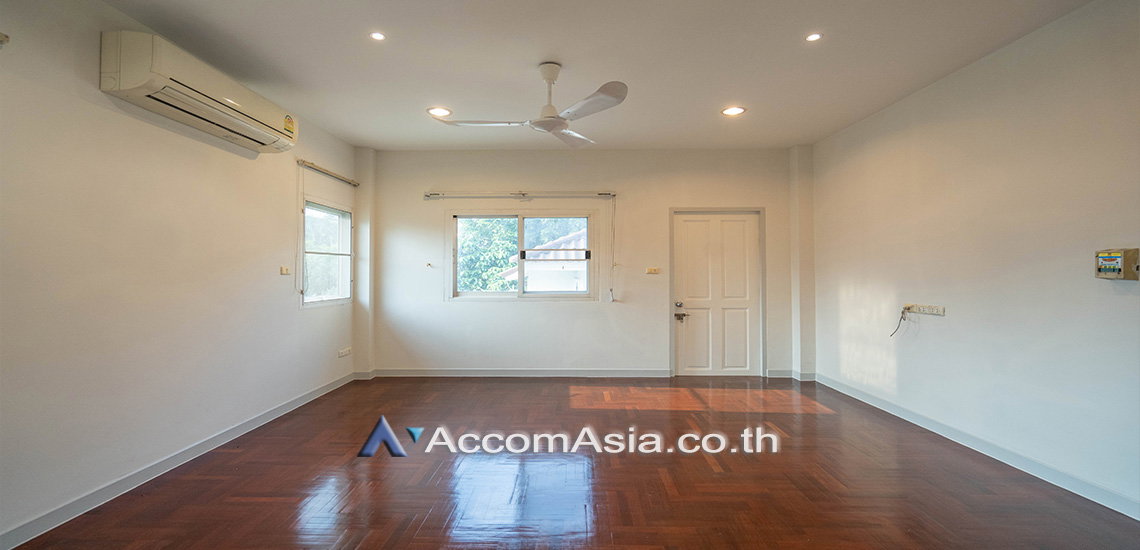 picture 🔼🔽 AccomA 📩 Spacious detached house with large balcony and natural light in Sukhumvit area (2318119) - 16/20