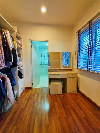 รูป และบิ๊กซี แจ้งวัฒนะ 56 ตร.ว.200 ตร.ม. ใกล้ เซ็นทรัล แจ้งวัฒนะ 900 ม. MRT เลี่ยงเมืองปากเกร็ด ให้เช่าบ้านเดี่ยว 2 ชั้น 3 นอน 3 น้ำ - รูปที่ 7/8