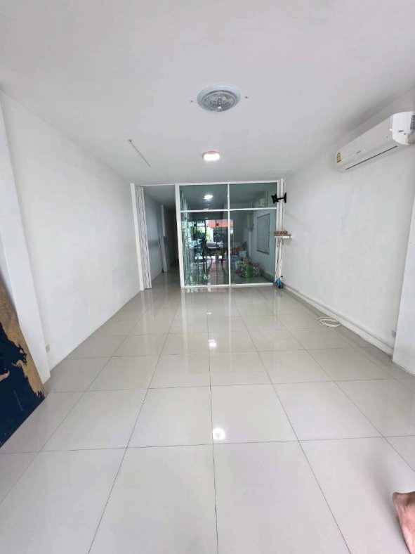 รูป ให้เช่าด่วน++ ตึกแถว 4 ชั้น ใกล้ รร.สตรีวิทยา2 ถ.สุคนธสวัสดิ์ สภาพสวย พร้อมใช้งาน - รูปที่ 11/17