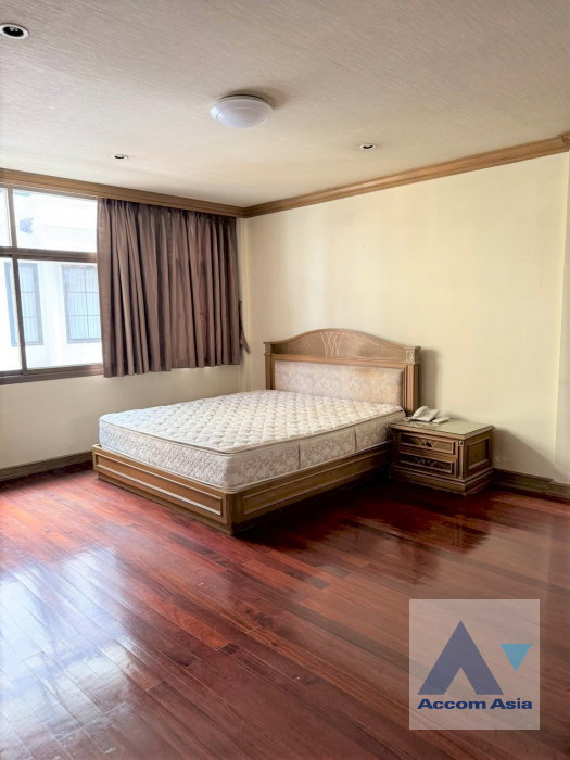 รูป 🔼🔽 AccomA 📩 Home Office 8 BR Townhouse in Khlong Tan Nuea (AA45687) - รูปที่ 10/16