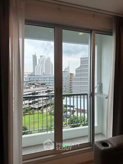 รูปภาพ คอนโด 1-ห้องนอน ที่ ริธึ่ม สาทร ใกล้ BTS สะพานตากสิน (ID 2775129)