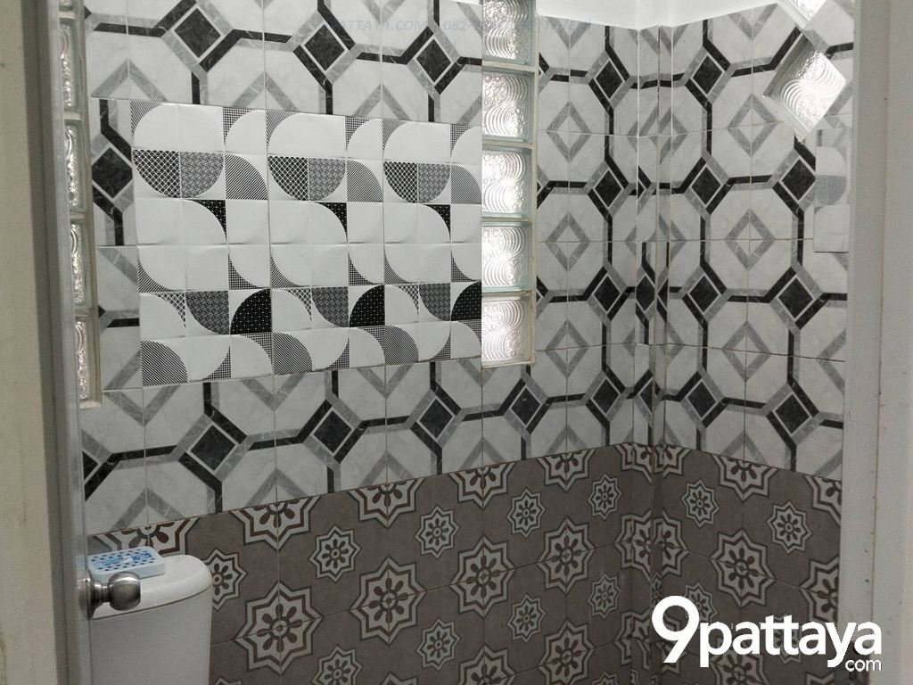 picture Contact our office Only 1 unit left. - 2/3