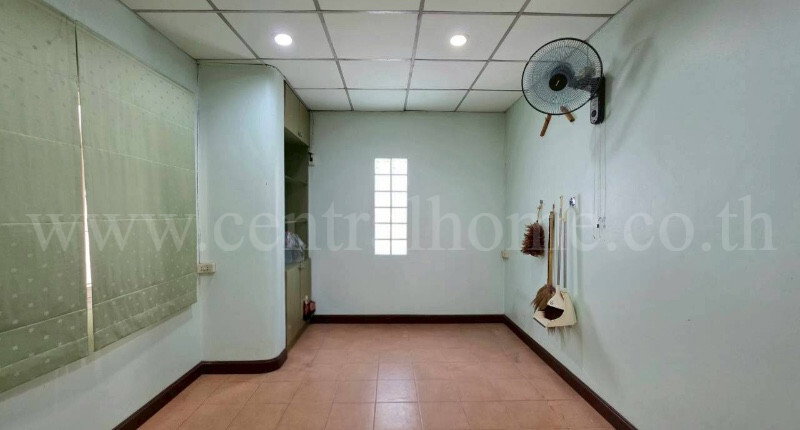 รูป บ้านเดี่ยว 70 ตารางวา หมู่บ้านเสนานิเวศน์ โครงการ 2 บ้านสวย สภาพดีมาก พร้อมอยู่ - รูปที่ 11/34