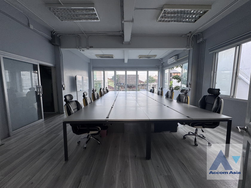 รูป 🔼🔽 AccomA 📩 Home Office 8 BR House in Bang Chak (AA45036) - รูปที่ 8/19