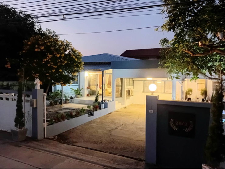 รูป ให้เช่าบ้านเดี่ยวชั้นเดียว ทำเลดีมาก เส้นแจ้งวัฒนะ - รูปที่ 1/14