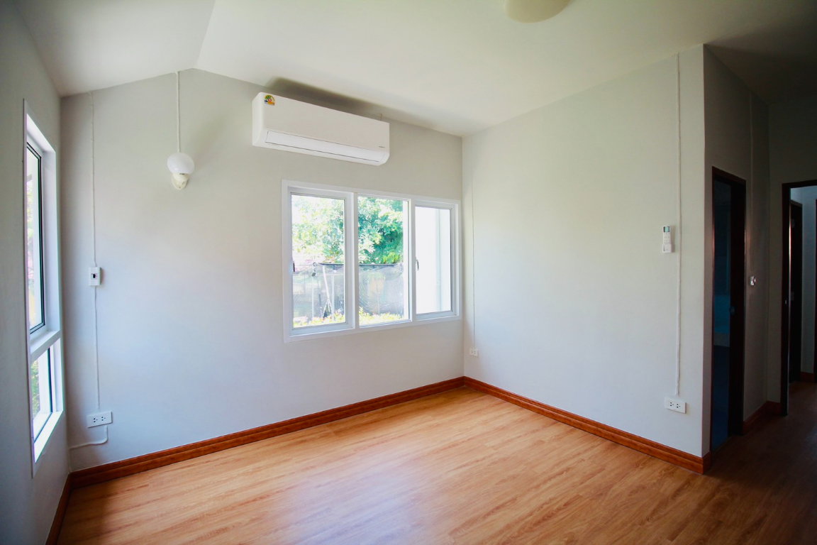 รูป ขายบ้านเดี่ยว 2 ชั้น 64 ตร.วา 4 ห้องนอน รีโนเวทใหม่ทั้งหลัง โครงการไพน์เนอรี่พาร์คบีช ติดหาดสวนสน ระยอง - รูปที่ 22/29