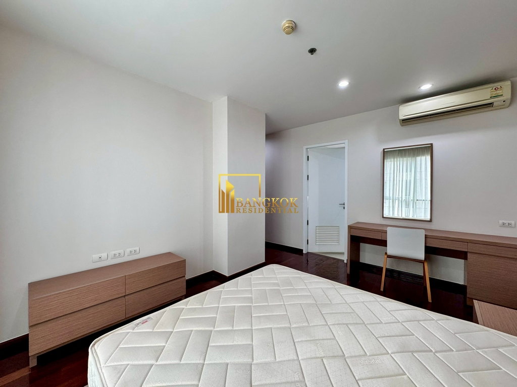 รูป Luxurious 3 Bedroom Apartment in Phrom Phong - BR0474AP - รูปที่ 18/50