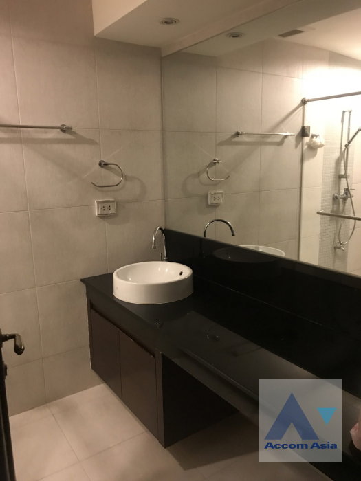 picture 🔼🔽 AccomA 📩 The Lanai Sathorn Condominium - 8/11