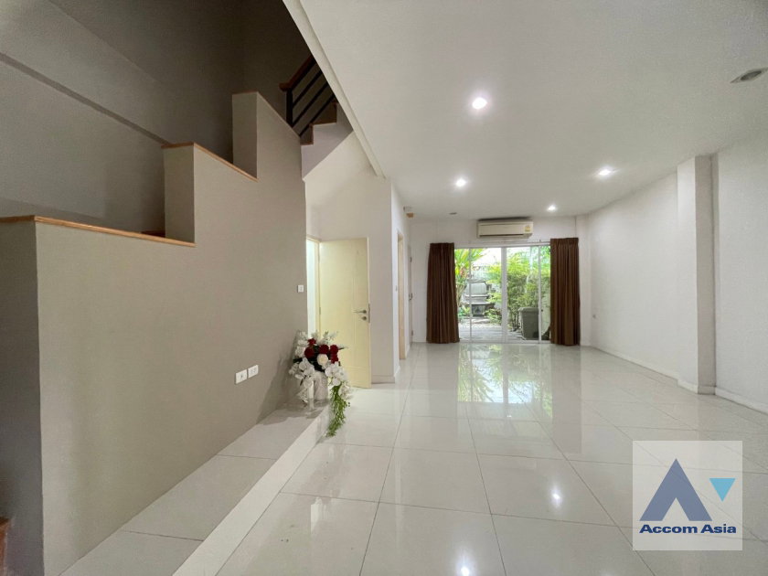 รูป 🔼🔽 AccomA 📩  4 BR House in Khwaeng Sam Sen Nai (AA35413) - รูปที่ 6/11