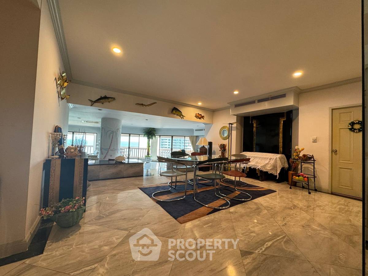 รูป คอนโด 4 ห้องนอน 317 ตร.ม. ดุสิต คอนโดมิเนียม โซน เดอะ เวเนเซีย (ชะอำ) (ID 2151655) - รูปที่ 3/9