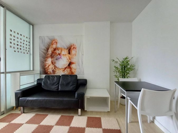 ขายพร้อมผู้เช่า ดีคอนโด รามอินทรา ติดทางด่วน ใกล้MRTมัยลาภ พร้อมเฟอร์นิเจอร์ เพียง 1.45 ล้าน