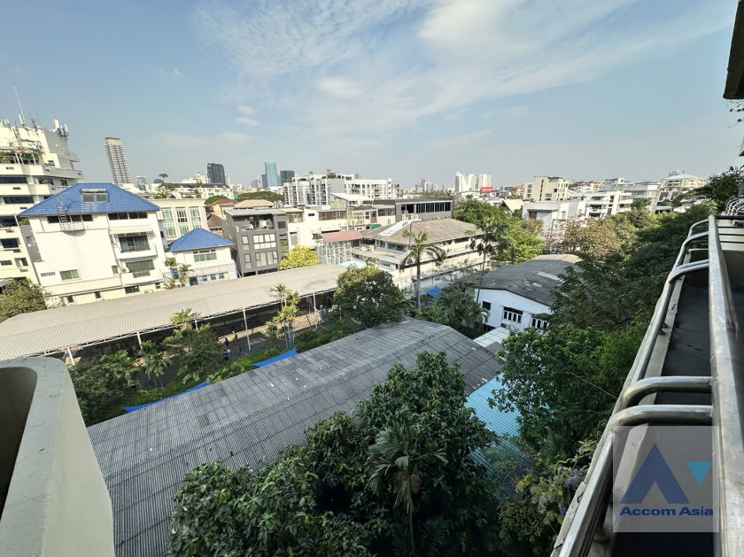 รูป 🔼🔽 AccomA 📩 Elegant Condominium in Prime Sathorn with Dual Entrances (20798) - รูปที่ 17/17