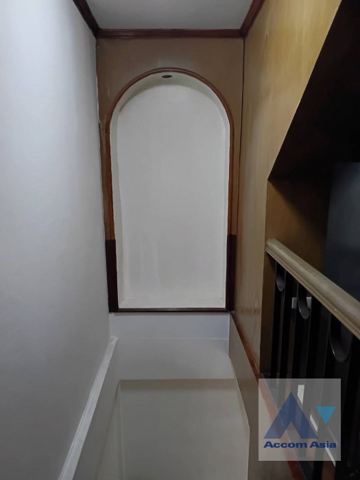 picture 🔼🔽 AccomA 📩 Home Office 7 BR Townhouse in Khlong Tan Nuea (2513324) - 10/20