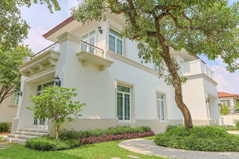 S2961 ขายบ้านหรู ทำเลคุณภาพ Grand Crystal เลียบด่วนเอกมัย-รามอินทรา