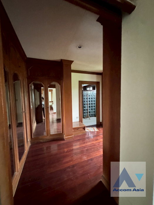 รูป 🔼🔽 AccomA 📩 Home Office 8 BR Townhouse in Khlong Tan Nuea (AA45687) - รูปที่ 5/16