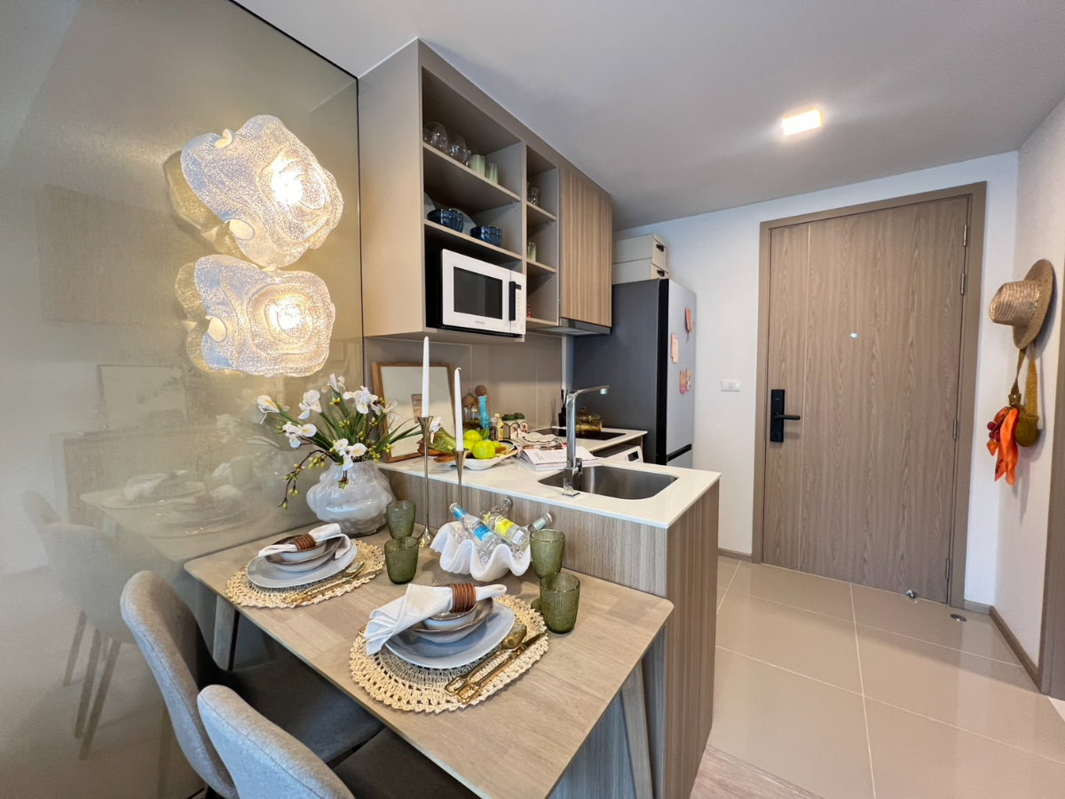 รูป Rhea by Sansiri — ชีวิตใหม่ที่ผสานความทันสมัยและความสะดวกสบาย ทุกมุมออกแบบเพื่อคุณ ✨🏡 - รูปที่ 7/9