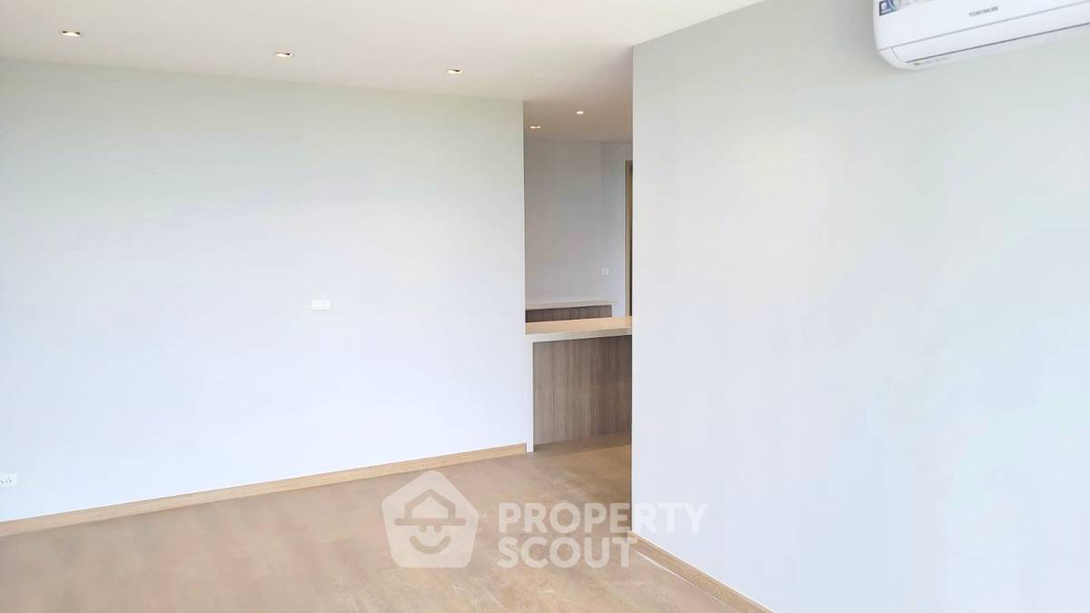 picture 2-BR Apartment at Sunshine Tara (ID 2659167) - 17/29