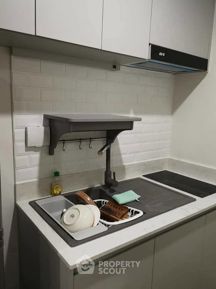 รูป คอนโด 1-ห้องนอน ที่ สีลม สวีท คอนโดมิเนียม ใกล้ BTS เซนต์หลุยส์ (ID 435611) - รูปที่ 2/9