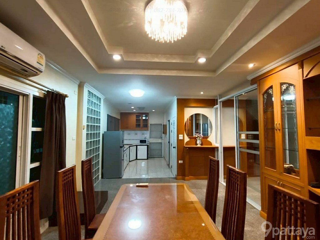 รูป ให้เช่าบ้านเดี่ยว 2 ชั้น | Central Park 3 – พัทยากลาง ✨ ขนาดที่ดิน 72 ตร.วา • 4 ห้องนอน / 3 ห้องน้ำ • เฟอร์นิเจอร์ครบ พร้อมเข้าอยู่ •  - รูปที่ 12/18