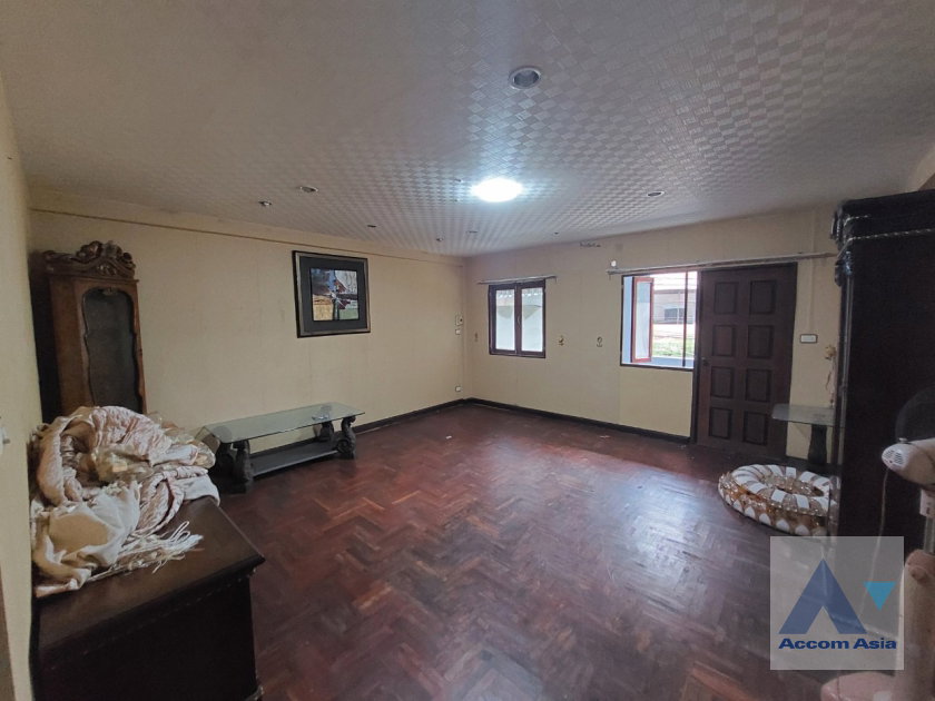 picture 🔼🔽 AccomA 📩 4 BR Townhouse in Phra Khanong Nuea (AA36700) - 11/16