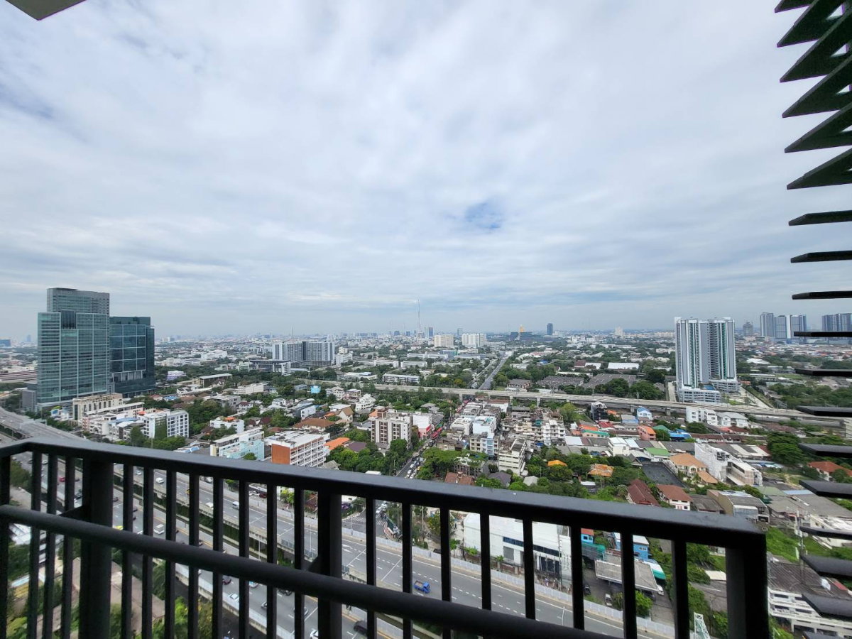 รูป คอนโด อินโทร พหลโยธิน -ประดิพัทธ์ (1นอน 1 น้ำ ขนาด 38 ตร.ม ) ชั้น 26 หันหน้าทิศใต้ วิวเมือง  ✅ - รูปที่ 8/9