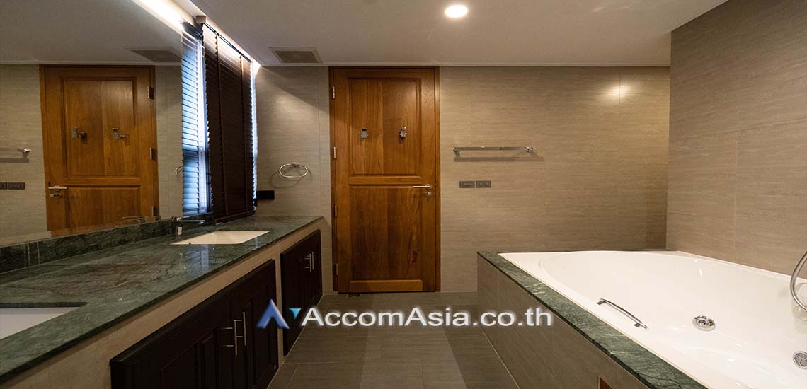 picture 🔼🔽 AccomA 📩 Pet friendly,Private Swimming Pool 6 BR House in Khlong Tan Nuea (AA28343) - 15/20