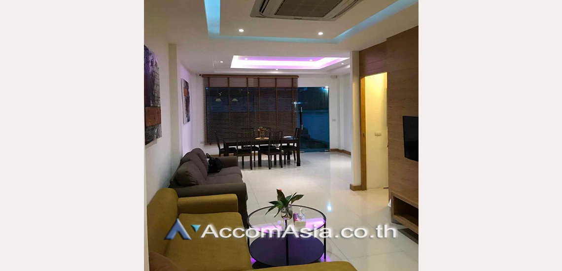 รูป 🔼🔽 AccomA 📩  6 BR Townhouse in Khlong Toei (AA30956) - รูปที่ 1/8