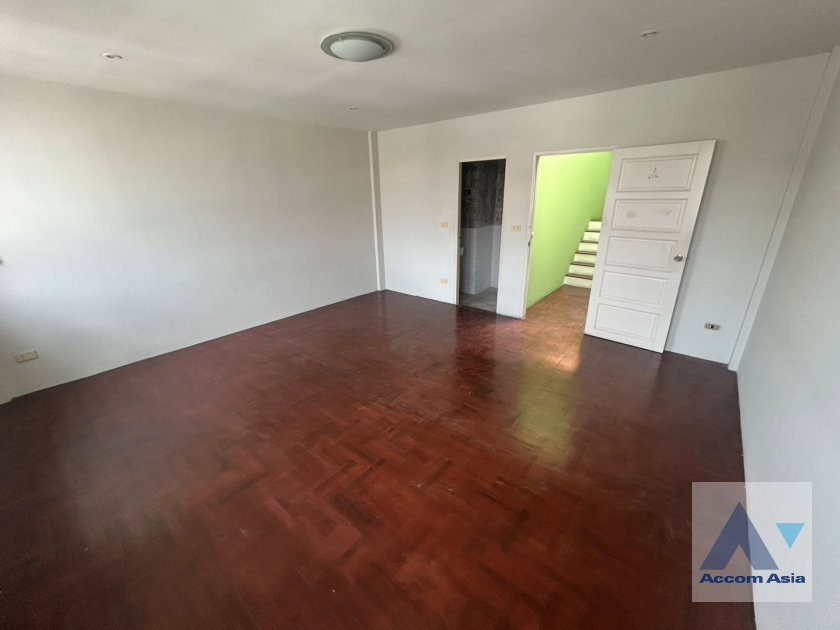 picture 🔼🔽 AccomA 📩 Home Office 6 BR Townhouse in Khlong Tan Nuea (AA44904) - 8/12