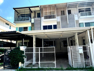 Townhouses for rent Bangkok : BAAN MAI RAMA 9 – OUTER RING 3 Bedrooms, 3 Bathrooms, 2 Parking Spaces