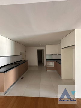 🔼🔽 AccomA 📩  4 BR Condominium @Chamchuri Square Residence (AA42658)